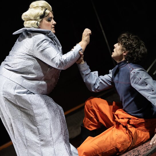 Petra Alexandra Pippan (Großfürstin), Tommy Fischnaller-Wachtler (Iwan Kaljajew) | © Cordula Treml