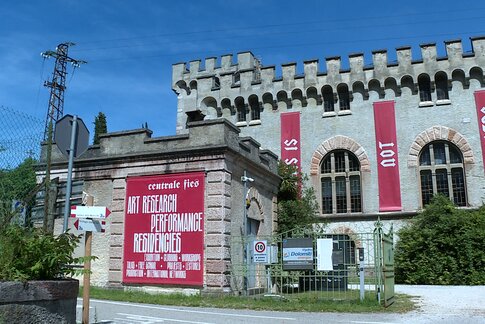 Labortage in Dro, Centrale Fies