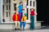 Hans Danner (Papa Fröstl), Raphael Kübler (Josef), Frederick Redavid (Franz), Elena-Maria Knapp (Mama Fröstl)