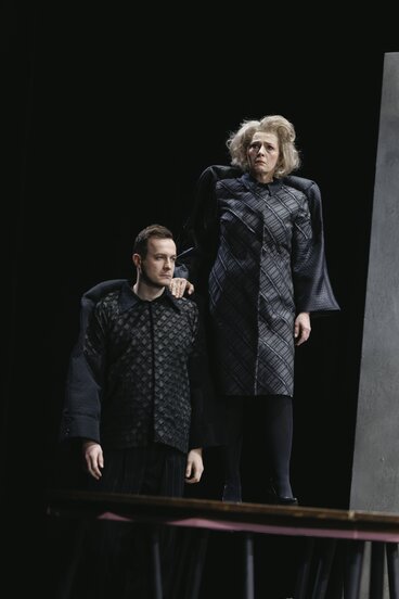 Patrick Ljuboja (Lukas) & Sara Nunius (Hedwig, genannt Frau Prof. Schuster)