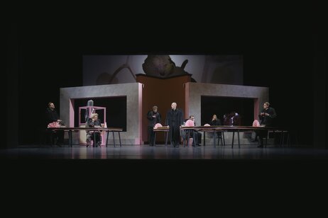 Patrick Ljuboja (Lukas), Sara Nunius (Hedwig, genannt Frau Prof. Schuster), Tommy Fischnaller-Wachtler (Herr Landauer), Christoph Kail (Prof. Robert Schuster), Philipp Rudig (Prof. Liebig), Ulrike Lasta (Olga), & Julia Posch (Anna)