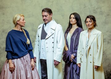 Ausdrucksstarkes Ensemble: Susanne Langbein als Elektra, Dovlet Nurgeldiyev als Idomeneo, Anastasia Lerman als Ilia und Camilla Lehmeier als Idamante.