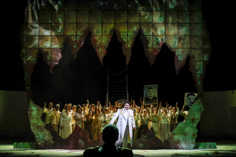 Dovlet Nurgeldiyev (Idomeneo) & Chor | © Barbara Palffy