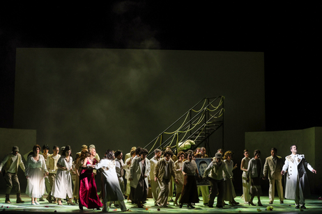 Susanne Langbein (Elettra), Camilla Lehmeier (Idamante), Dovlet Nurgeldiyev (Idomeneo) & Chor | © Barbara Palffy
