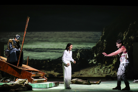 Oliver Sailer (Die Stimme/Neptun), Camilla Lehmeier (Idamante) & Dovlet Nurgeldiyev (Idomeneo) | © Barbara Palffy