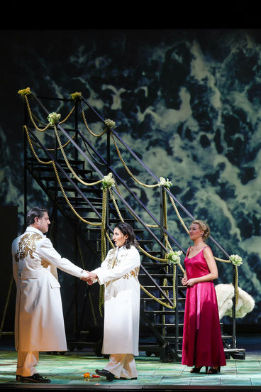 Dovlet Nurgeldiyev (Idomeneo), Camilla Lehmeier (Idamante) & Susanne Langbein (Elettra) | © Barbara Palffy