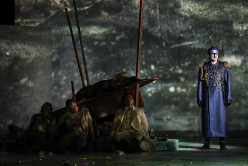 Oliver Sailer (Die Stimme / Neptun) & Chor