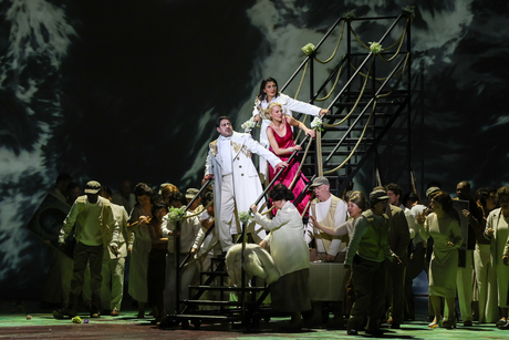 Dovlet Nurgeldiyev (Idomeneo), Susanne Langbein (Elettra), Camilla Lehmeier (Idamante) & Chor | © Barbara Palffy