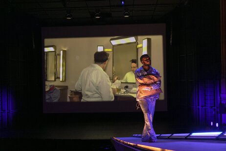 Is Anybody Home? | © David Baltzer