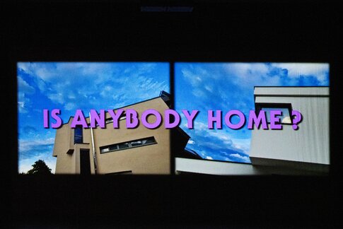 Is Anybody Home? von Gob Squad