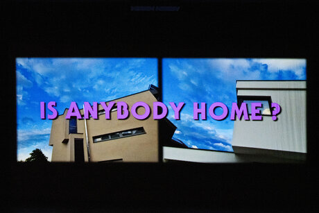 Is Anybody Home? von Gob Squad | © Cordula Treml