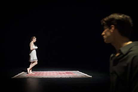 Stück: Secret Garden / Choreografie: Olivia Swintek Foto: Elizabeth Shupe, Giorgos Mitas | © Werner Kmetitsch