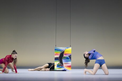 Stück: When the Hear Starts to Whisper / Choreografie: Sarah Merler  Foto: Ensemble | © Werner Kmetitsch