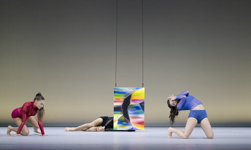 Stück: When the Hear Starts to Whisper / Choreografie: Sarah Merler  Foto: Ensemble | © Werner Kmetitsch