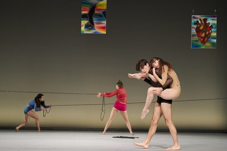 Stück: Stomach of the Wound / Choreografie: Melissa Totaro Foto: Letizia Pignard, Giorgia Doria, Giorgos Mitas, Olivia Swintek | © Werner Kmetitsch