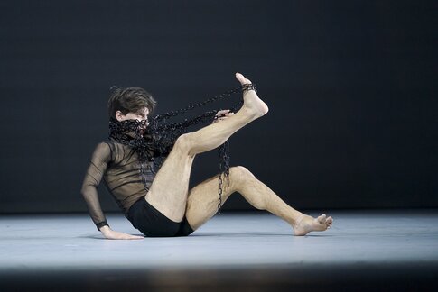 Stück: Stomach of the Wound / Choreografie: Melissa Totaro Foto: Giorgos Mitas