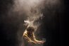 Stück: When the Hear Starts to Whisper / Choreografie: Sarah Merler  Foto: Spyros Zikos