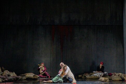 Johannes Maria Wimmer (Thoas), Annina Wachter (Hermione), Georg A. Bochow (Orest), Anastasia Lerman (Iphigenie)
