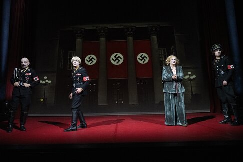 Pasquale di Filippo, Kristoffer Nowak, Marion Reiser, Florian Granzner