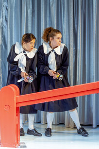 Desirée Jakobitsch (Lila) & Wiltrud Stieger (Elena) | © Victor Klein
