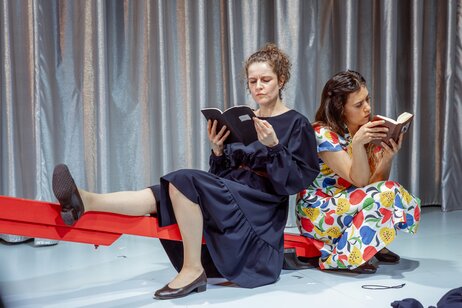 Wiltrud Stieger (Elena) & Desirée Jakobitsch (Lila)