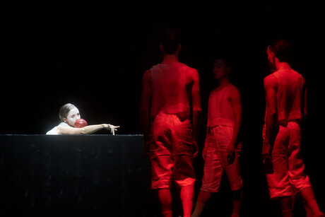No-Pleasure Pain: Elizabeth Shupe, Ensemble | © Werner Kmetitsch