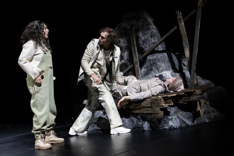 Sara Nunius (Anna), Florian Granzner (Xaver), Elias Häusler (Noah)