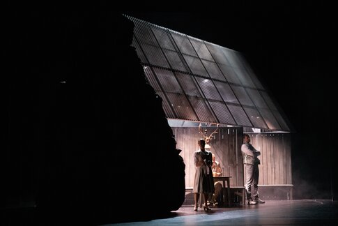 Ulrike Lasta (Wirtin), Patrick Ljuboja (Flo)