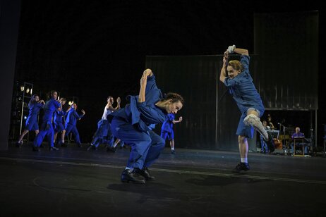 Sarah Merler, Eskil Dorrepaal, Tanzensemble, «Die Knödel» | © Andreas Etter