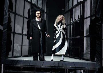 Marcel Brunner (Seher), Hazel Neighbour (Echo)