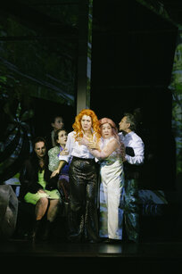 Jennifer Maines (Hexe), Chor | © Marcella Ruiz Cruz Jennifer Maines (Hexe), Chor | © Marcella Ruiz Cruz