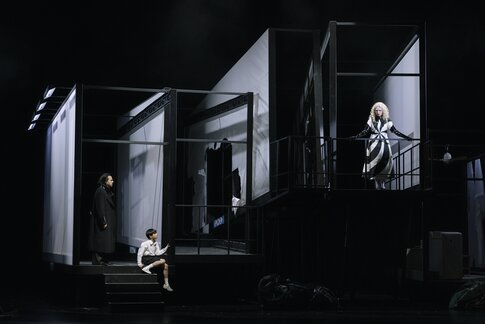 Marcel Brunner (Seher), Jakob Noggler (Kind), Hazel Neighbour (Echo)