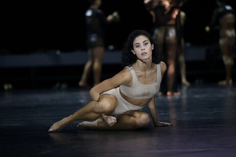 «Meat Market» Catarina Abreu, Ensemble