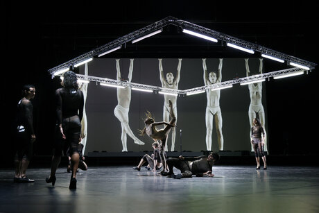 «Meat Market» Ensemble | © Ida Zenna