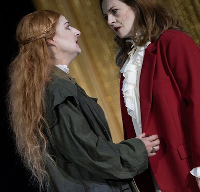 Marion Reiser (Elisabeth), Sara Nunius (Maria Stuart)
