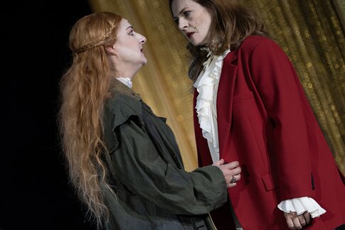 Marion Reiser (Elisabeth), Sara Nunius (Maria Stuart)