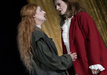 Marion Reiser (Elisabeth), Sara Nunius (Maria Stuart)