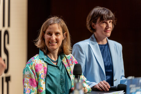 Elisabeth Schack & Bettina Bruinier, Co-Direktorinnen Schauspiel | © Victor Klein